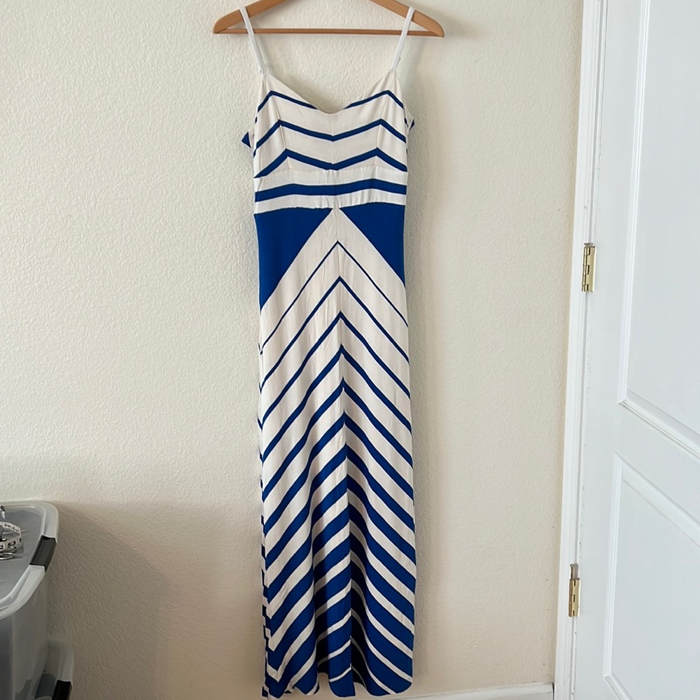 Bebe Maxi Dress Medium